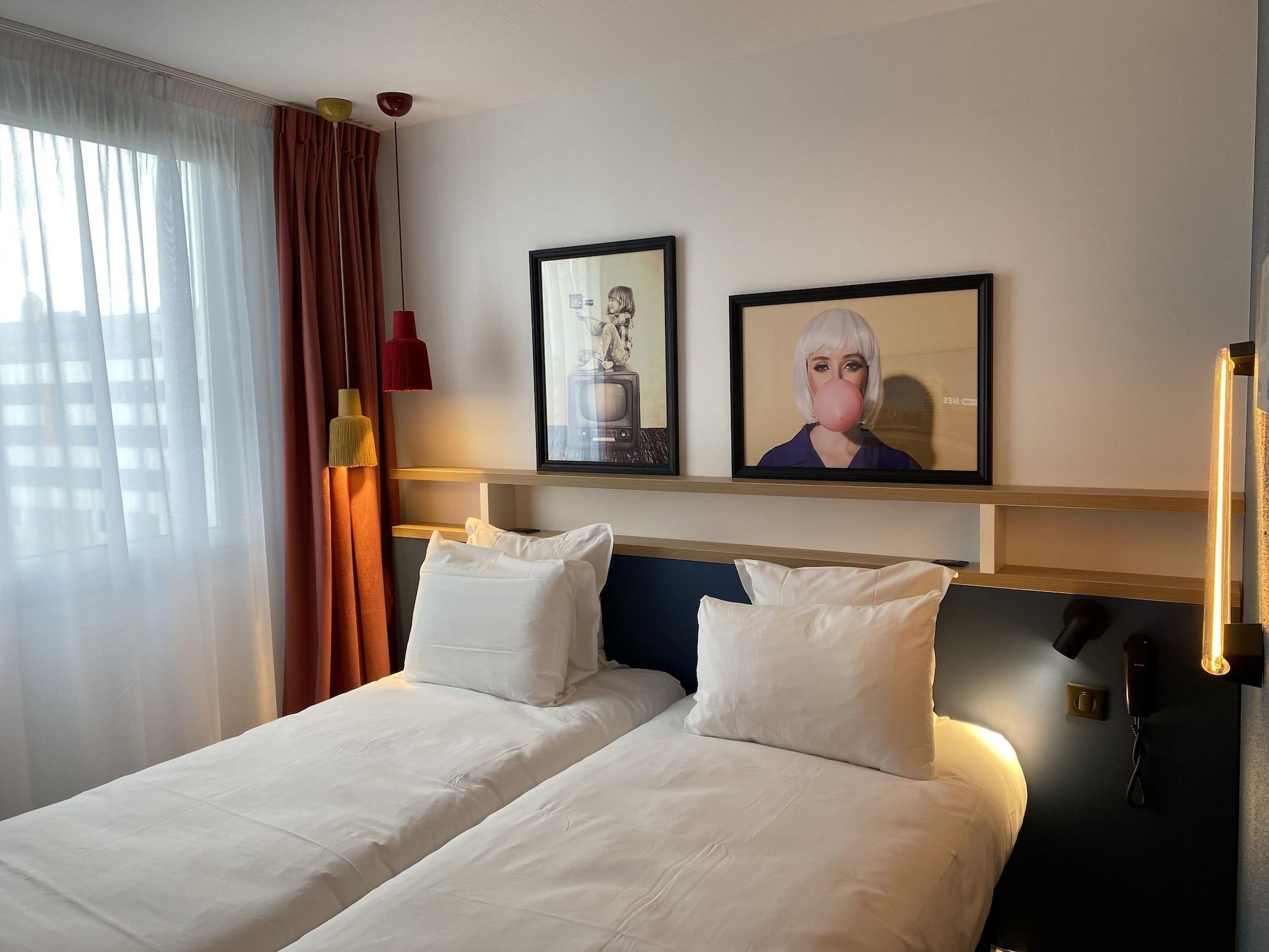 Отель Ibis Styles Paris Женвилье Экстерьер фото