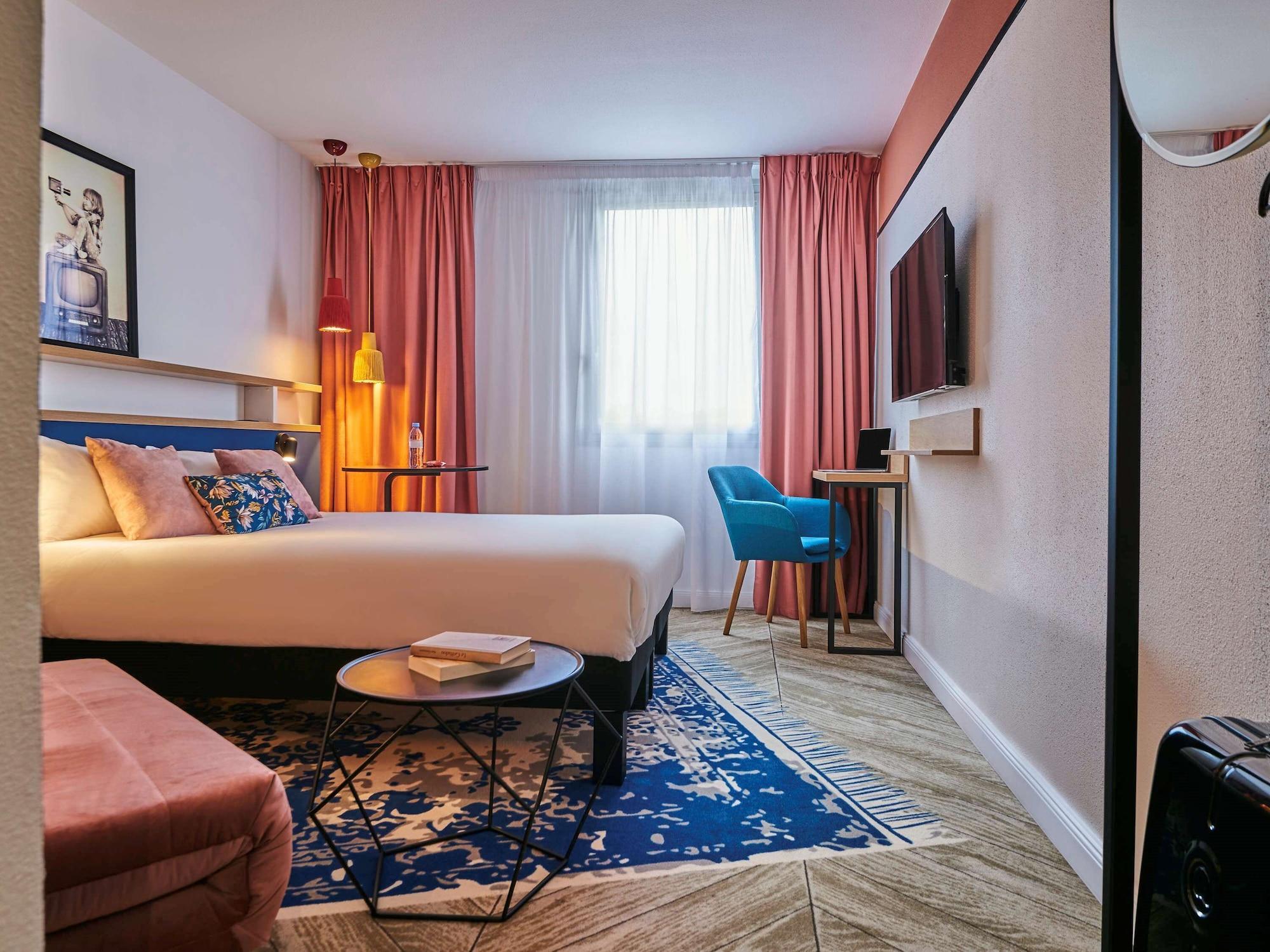 Отель Ibis Styles Paris Женвилье Экстерьер фото