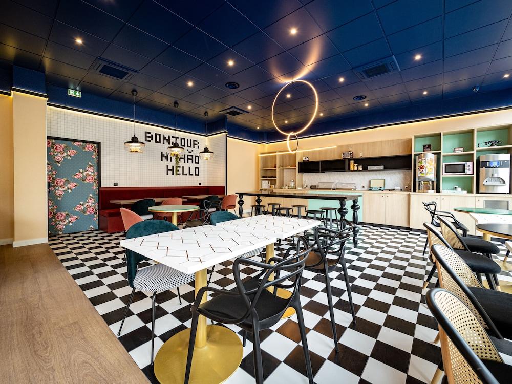 Отель Ibis Styles Paris Женвилье Экстерьер фото
