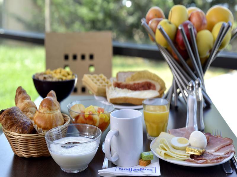 Отель Ibis Styles Paris Женвилье Экстерьер фото